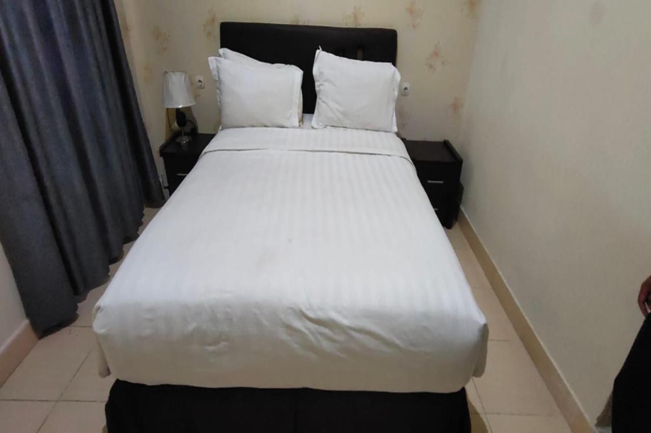 Spot On 92196 Kost Axcel Hotel Banjarmasin  Exterior photo